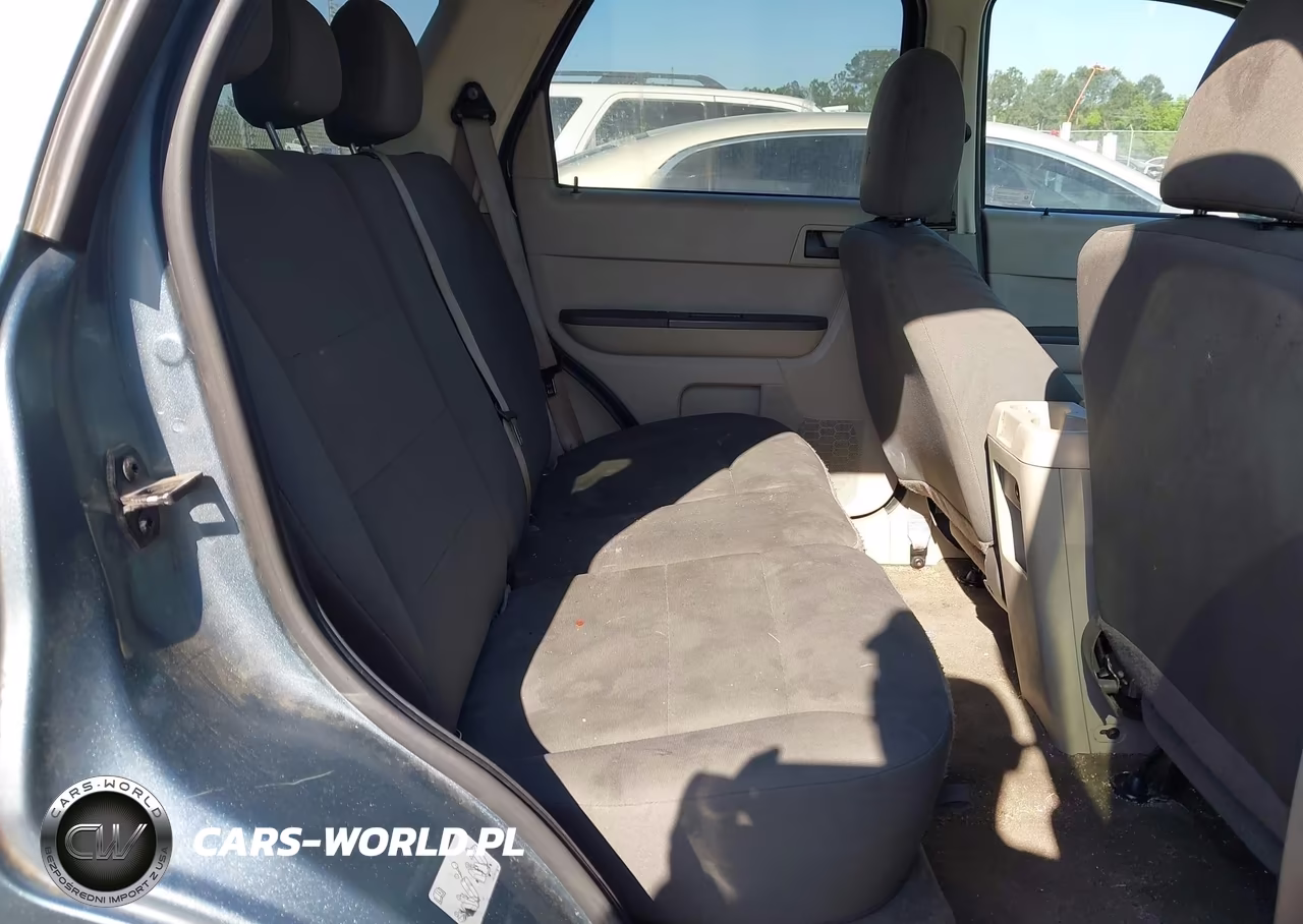 2011 Ford Escape Xls VIN:1FMCU0C78BKB54646 - 8