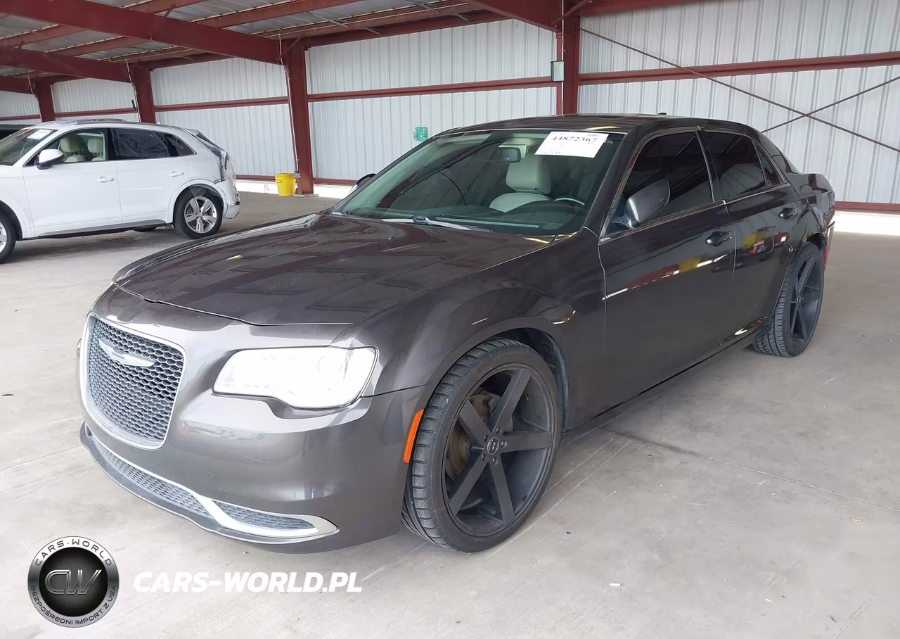 2017 Chrysler 300 Limited VIN:2C3CCAAG1HH662056 - 2