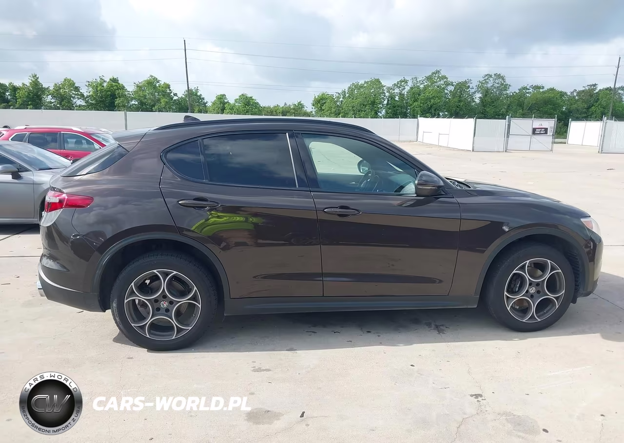 2018 Alfa Romeo Stelvio Ti Sport Awd VIN:ZASFAKNN4J7B81076 - 13