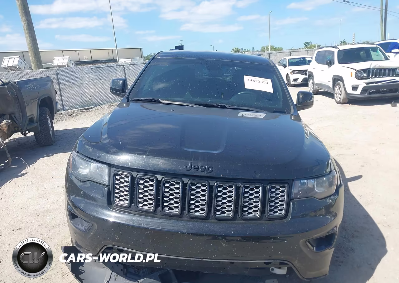 2019 Jeep Grand Cherokee Altitude 4X2 VIN:1C4RJEAG8KC574635 - 12