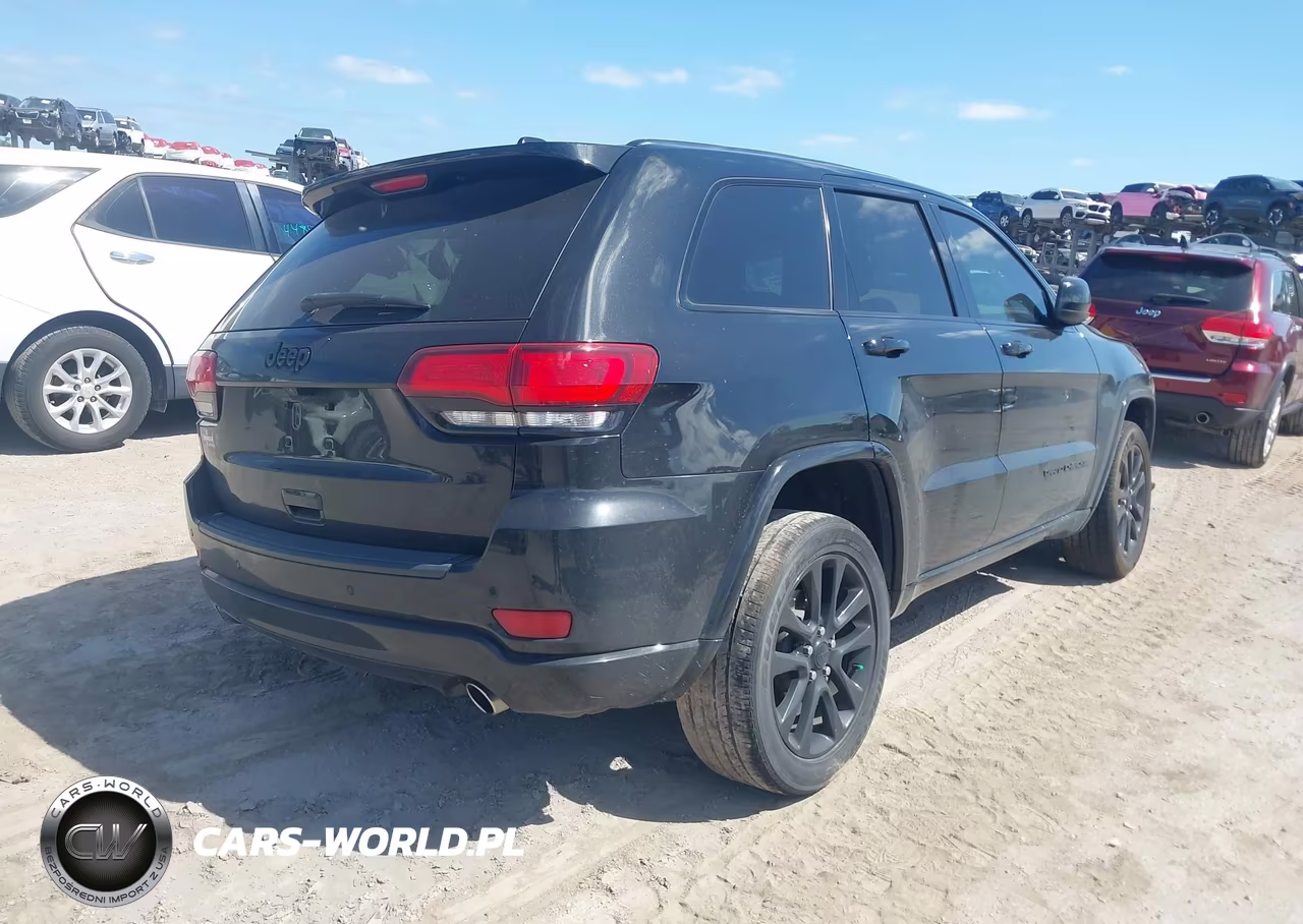 2019 Jeep Grand Cherokee Altitude 4X2 VIN:1C4RJEAG8KC574635 - 4