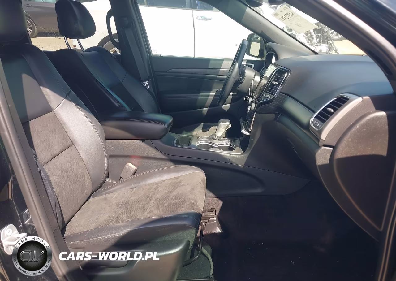 2019 Jeep Grand Cherokee Altitude 4X2 VIN:1C4RJEAG8KC574635 - 5
