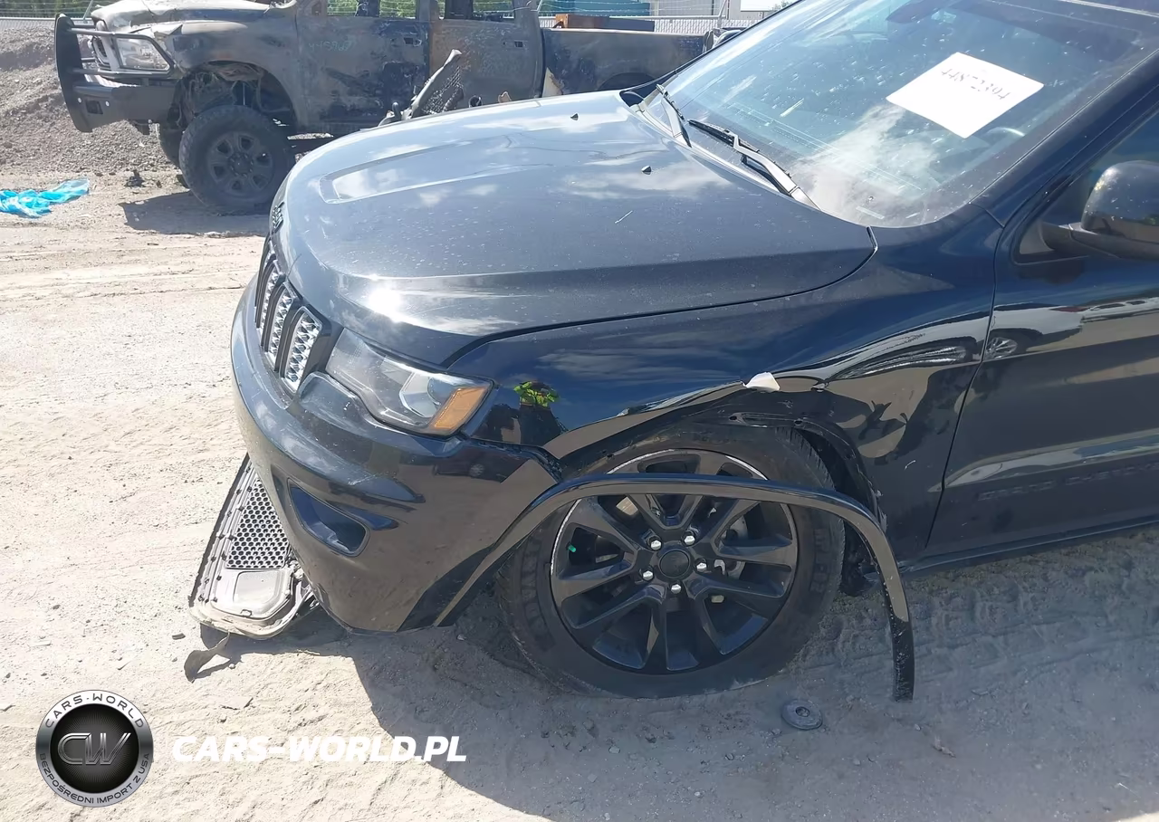 2019 Jeep Grand Cherokee Altitude 4X2 VIN:1C4RJEAG8KC574635 - 6