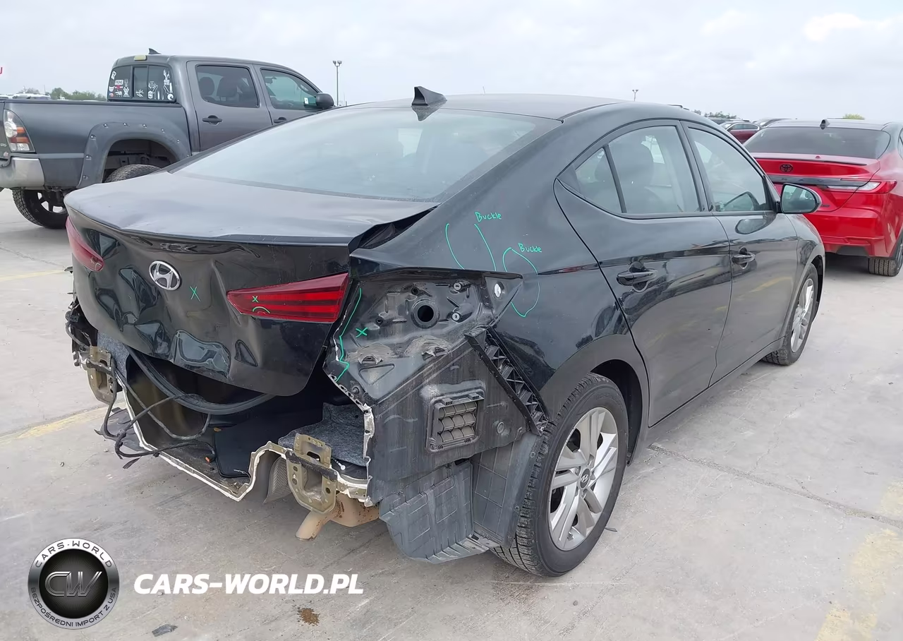 2020 Hyundai Elantra Sel VIN:5NPD84LF7LH604895 - 4