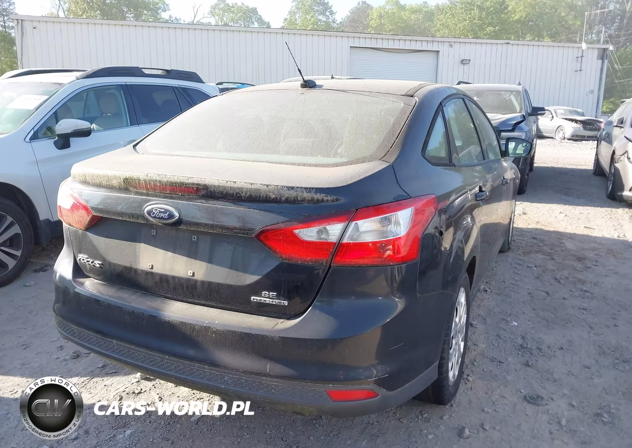 2012 Ford Focus Se VIN:1FAHP3F20CL472796 - 4