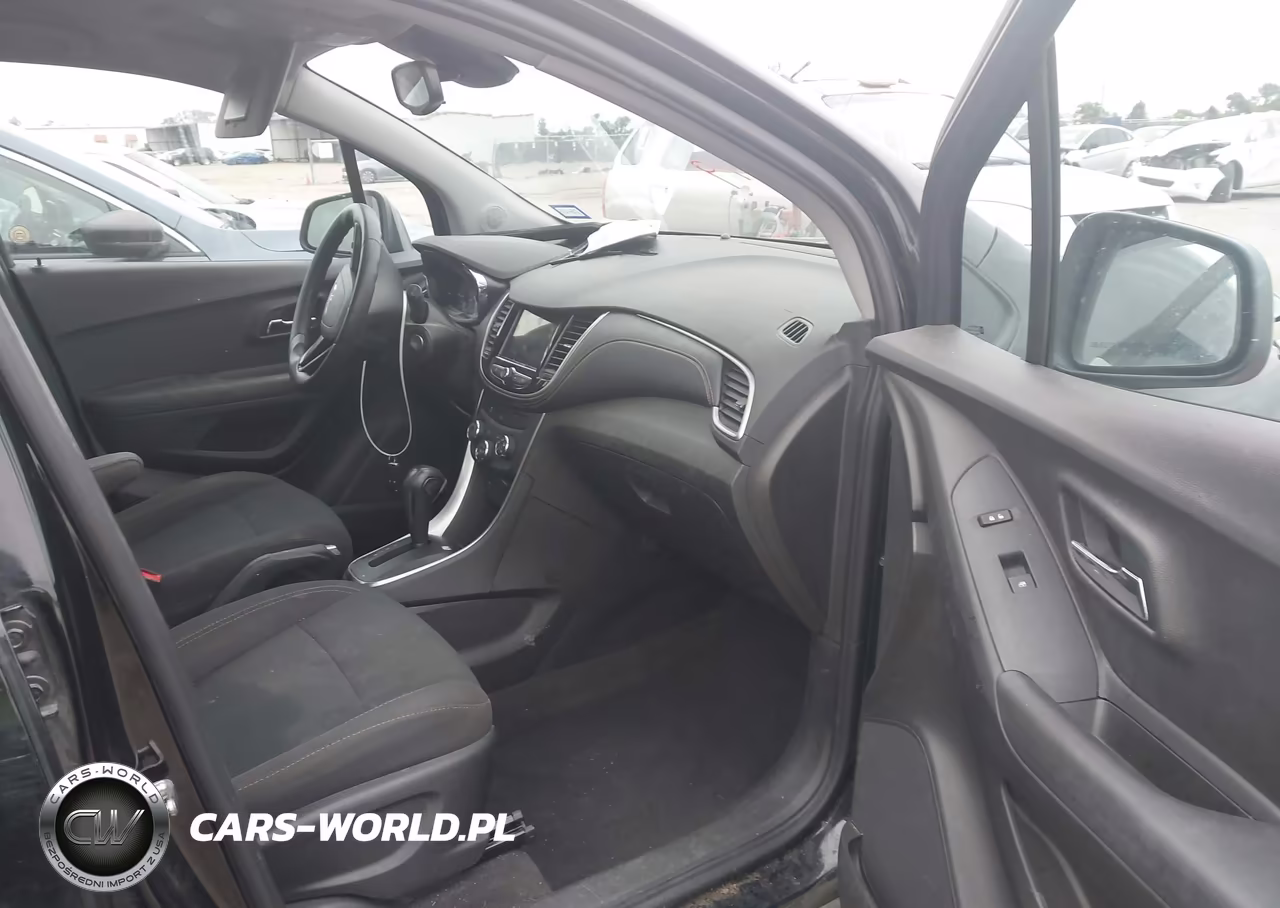 2018 Chevrolet Trax Ls VIN:3GNCJKSB0JL244585 - 5