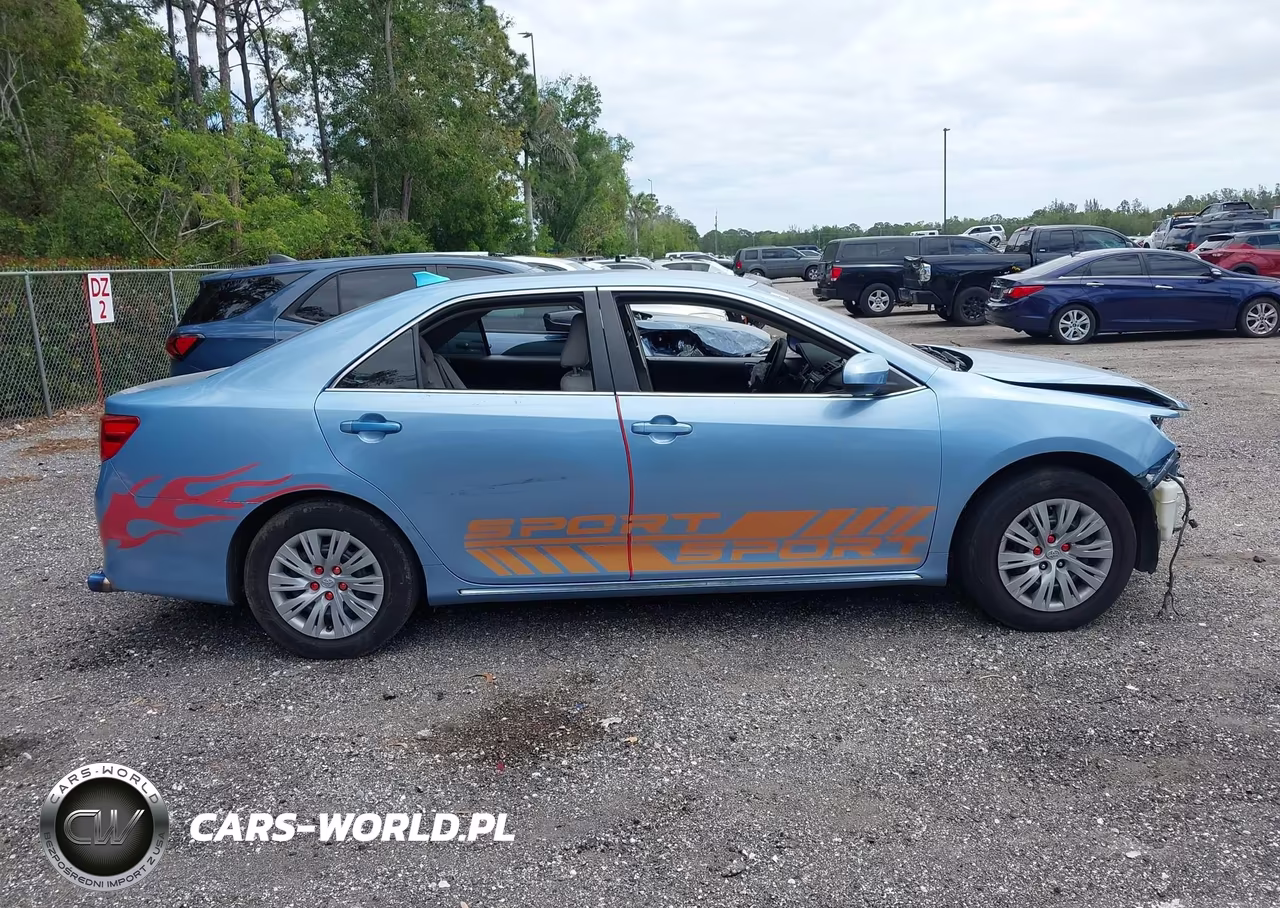 2013 Toyota Camry Le VIN:4T1BF1FK2DU703079 - 12