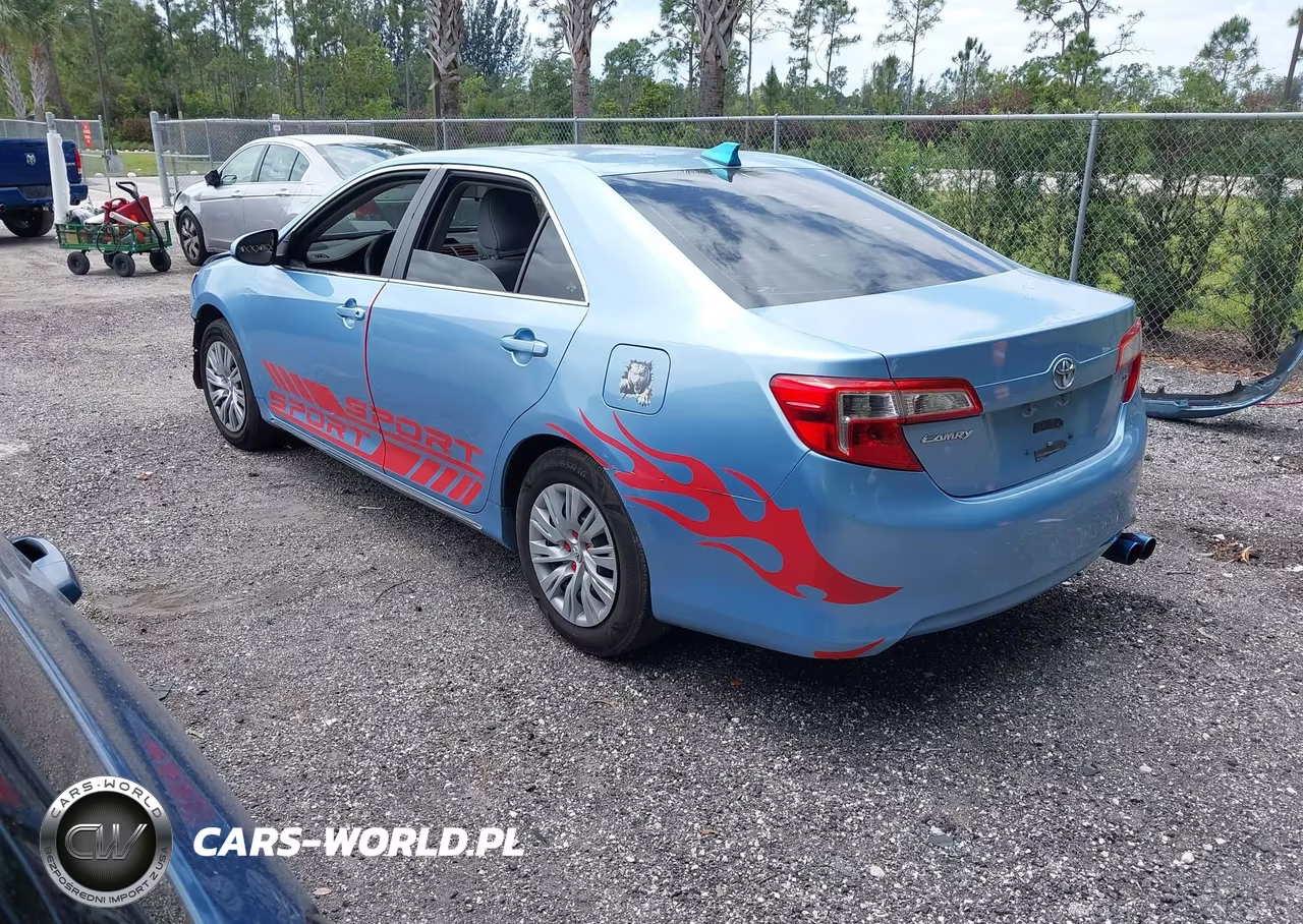 2013 Toyota Camry Le VIN:4T1BF1FK2DU703079 - 3