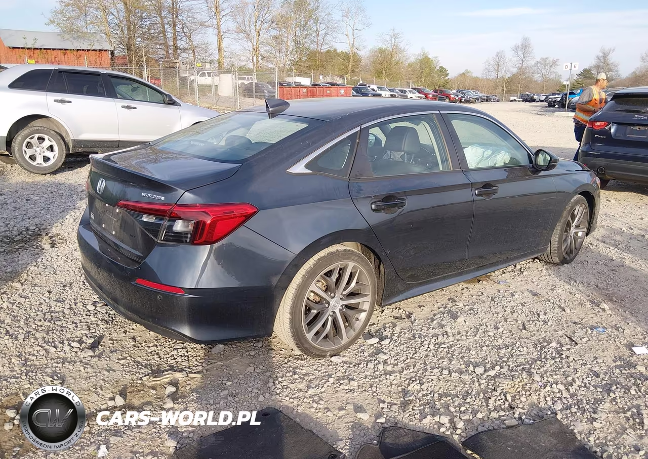 2022 Honda Civic Touring VIN:2HGFE1F98NH328682 - 4