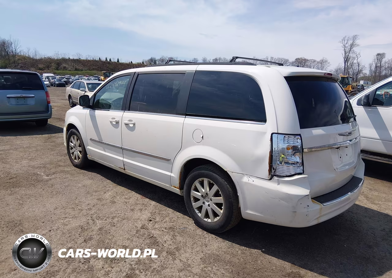 2011 CHRYSLER TOWN & COUNTRY TOURING-L VIN:2A4RR8DG4BR616693 - 3