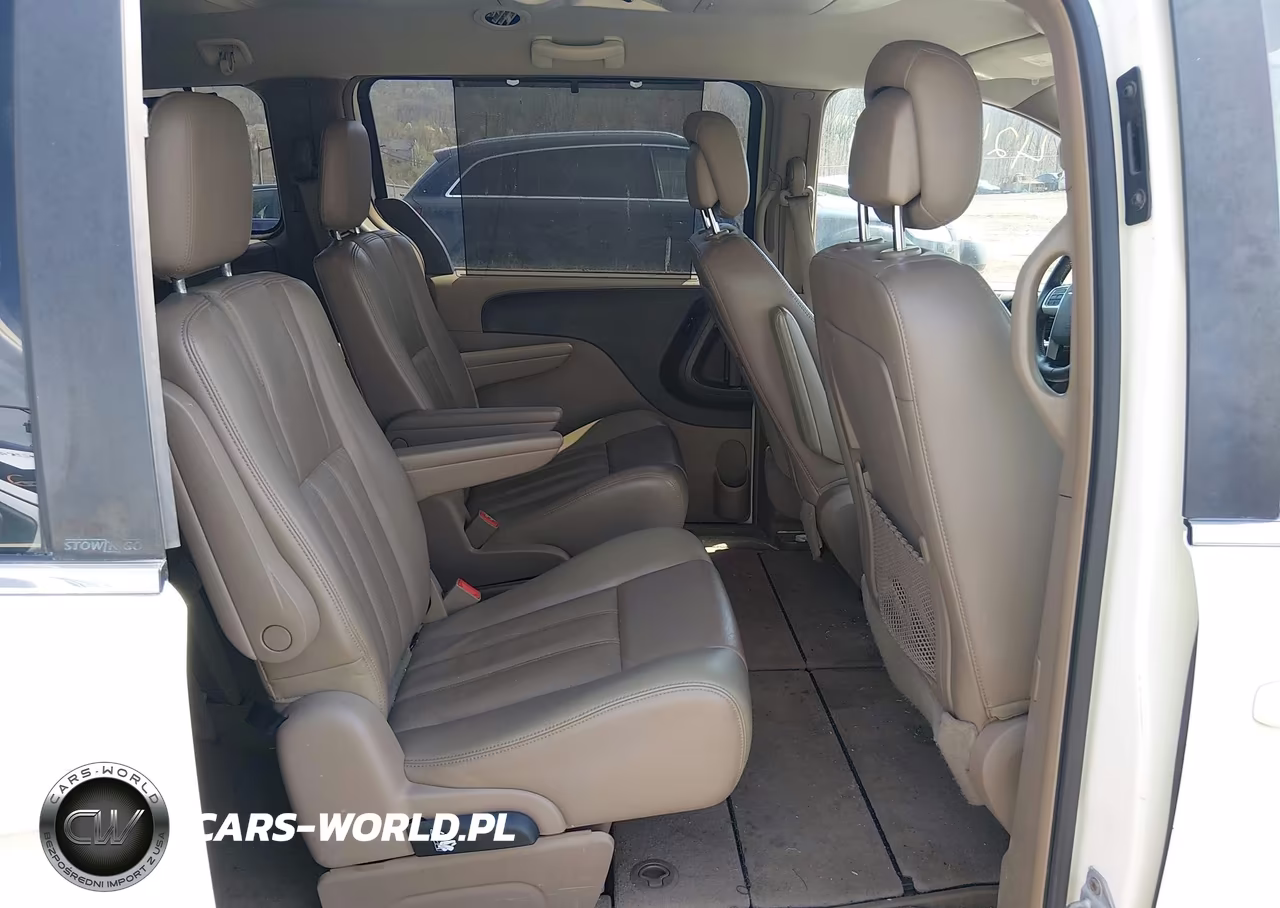 2011 CHRYSLER TOWN & COUNTRY TOURING-L VIN:2A4RR8DG4BR616693 - 8
