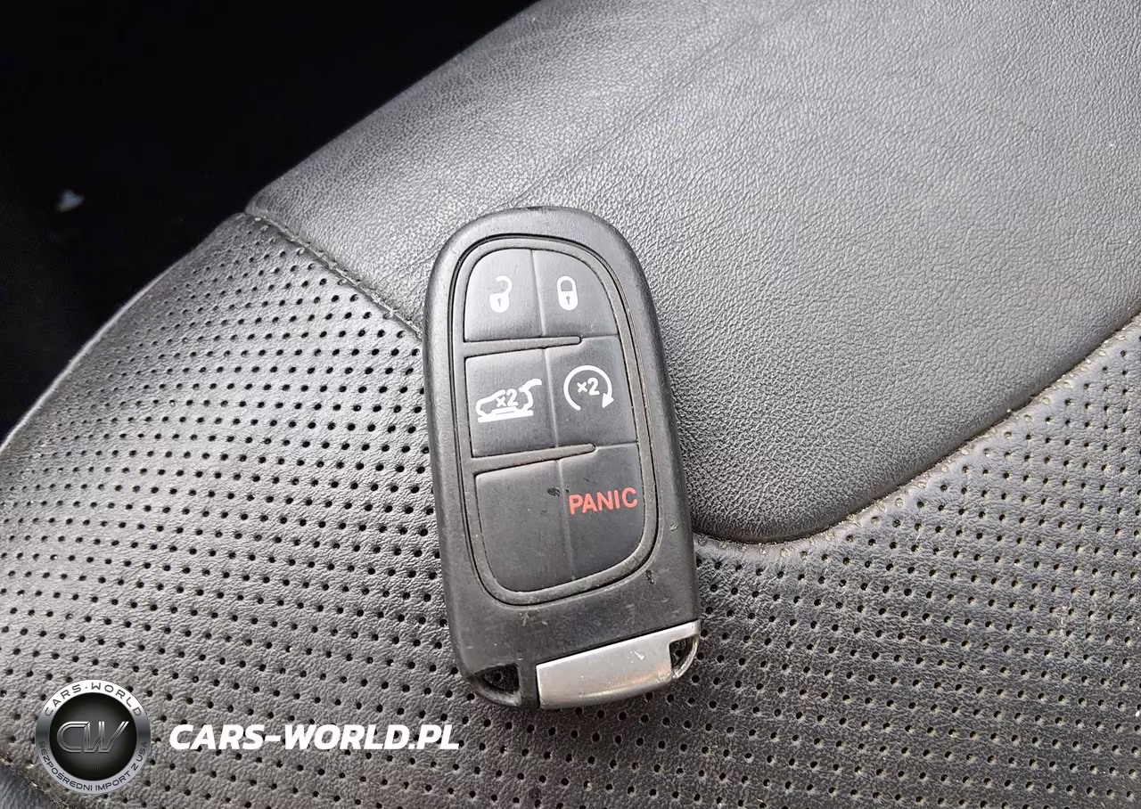 2019 Jeep Cherokee Limited 4X4 VIN:1C4PJMDX3KD166258 - 11