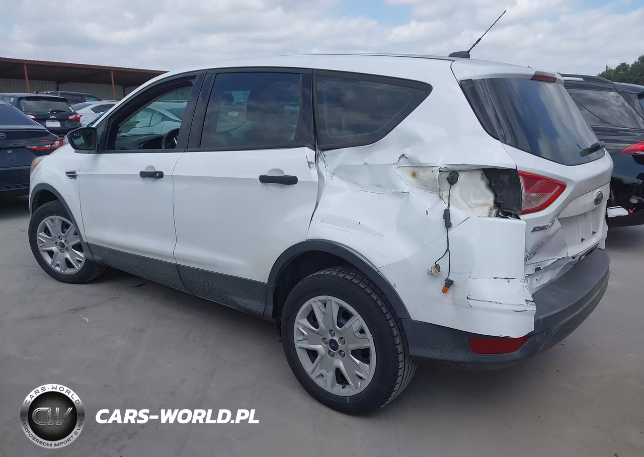 2013 Ford Escape S VIN:1FMCU0F76DUC23224 - 3