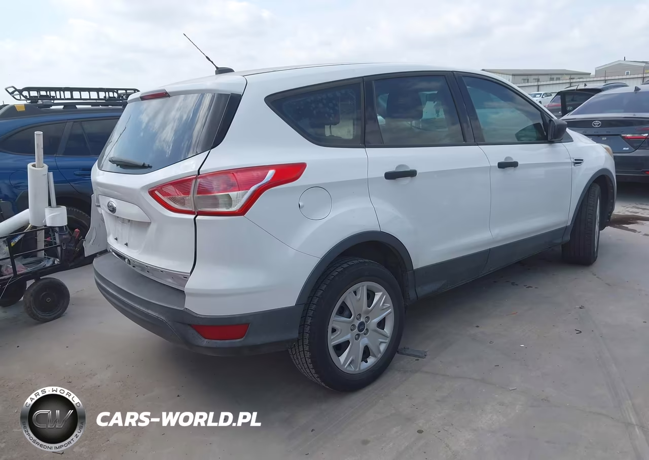 2013 Ford Escape S VIN:1FMCU0F76DUC23224 - 4