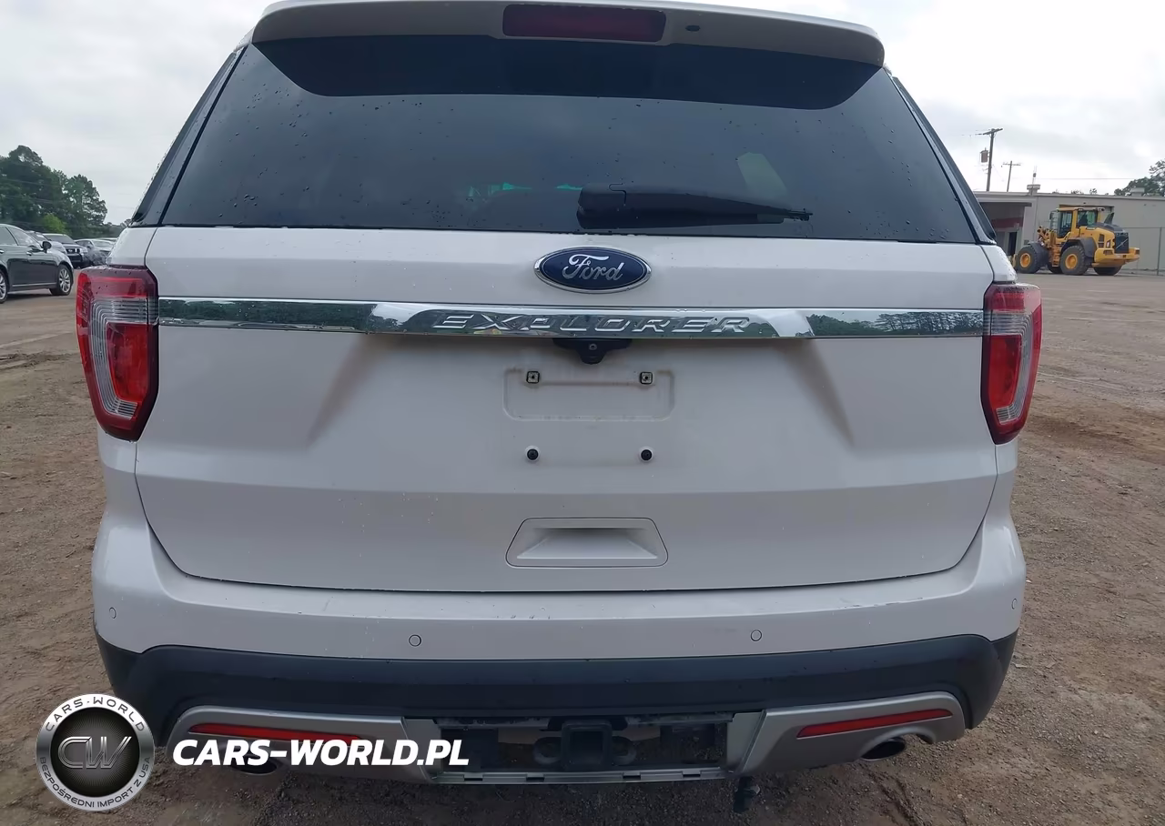 2017 Ford Explorer Limited VIN:1FM5K7F89HGB62682 - 16