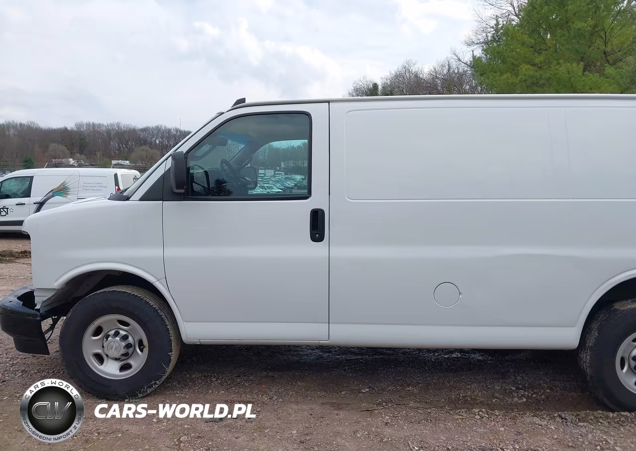 2019 Chevrolet Express 2500 Work Van VIN:1GCWGAFG4K1180628 - 14