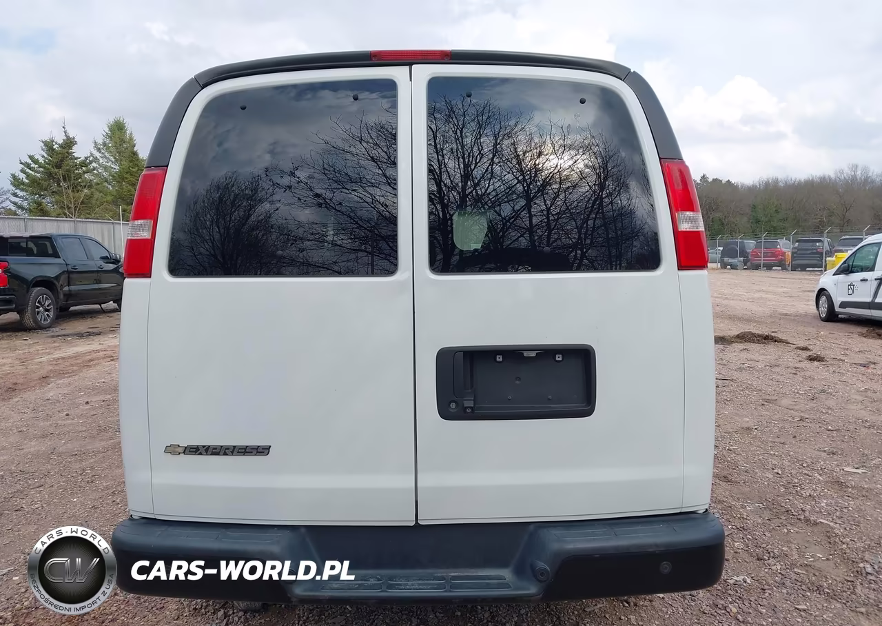 2019 Chevrolet Express 2500 Work Van VIN:1GCWGAFG4K1180628 - 16