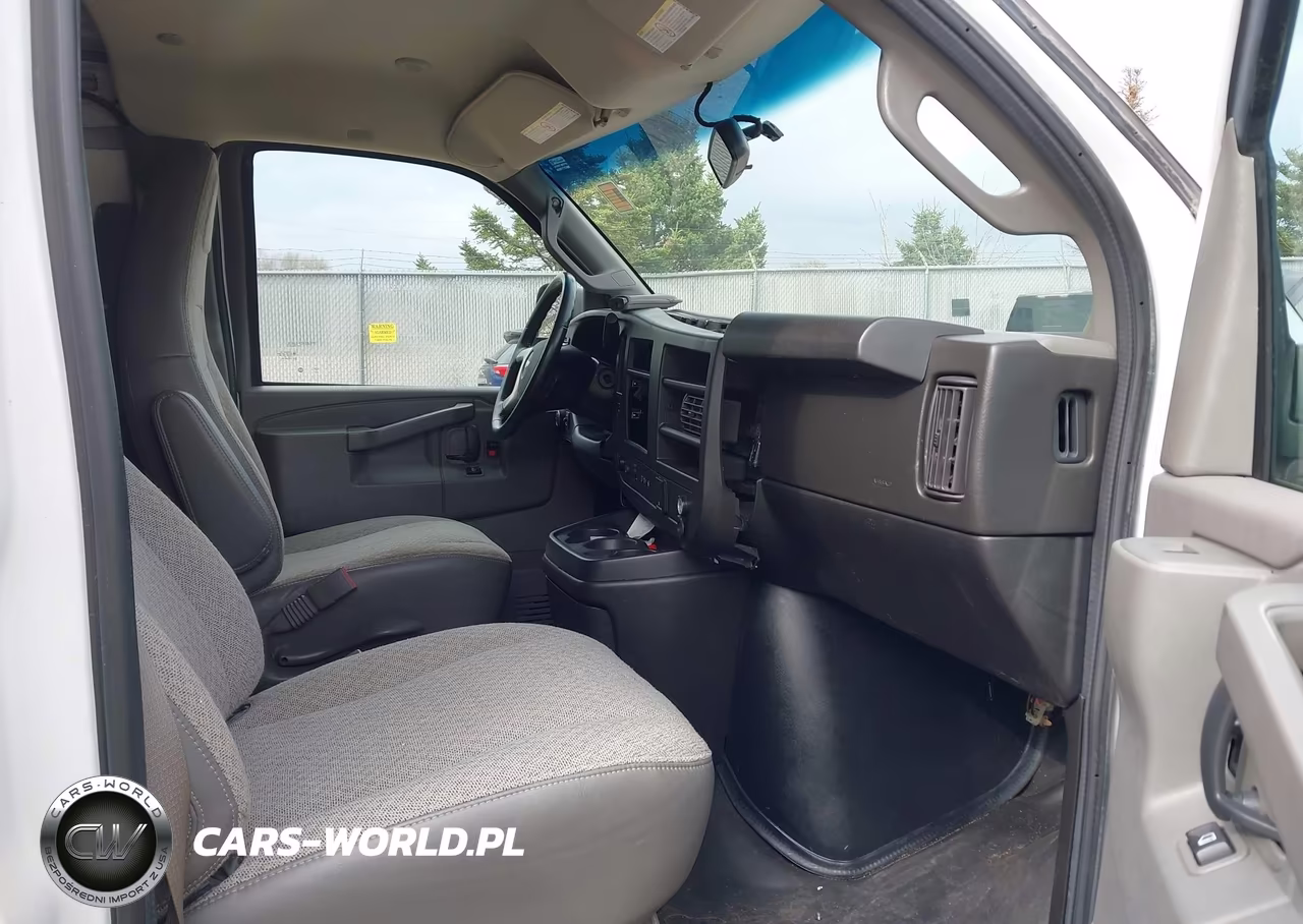 2019 Chevrolet Express 2500 Work Van VIN:1GCWGAFG4K1180628 - 5