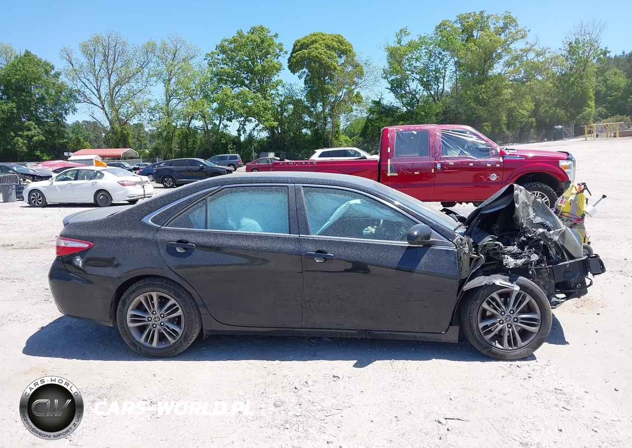 2015 Toyota Camry Se VIN:4T1BF1FK1FU027131 - 13
