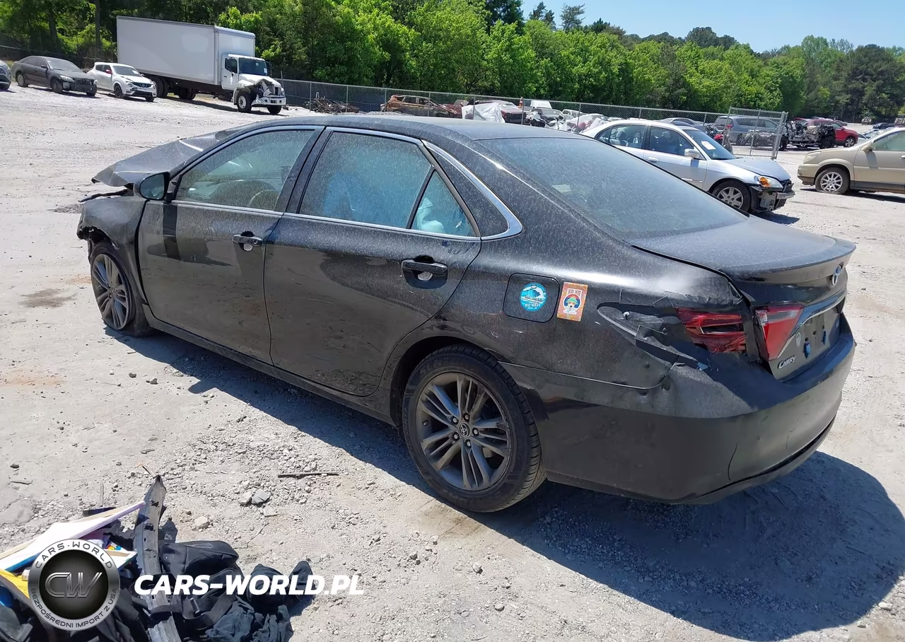 2015 Toyota Camry Se VIN:4T1BF1FK1FU027131 - 3