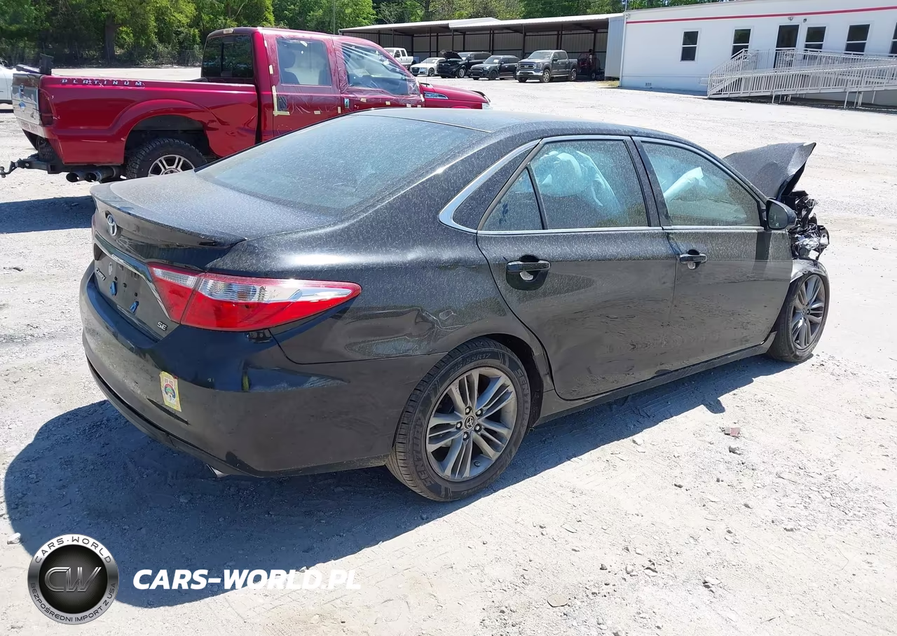 2015 Toyota Camry Se VIN:4T1BF1FK1FU027131 - 4