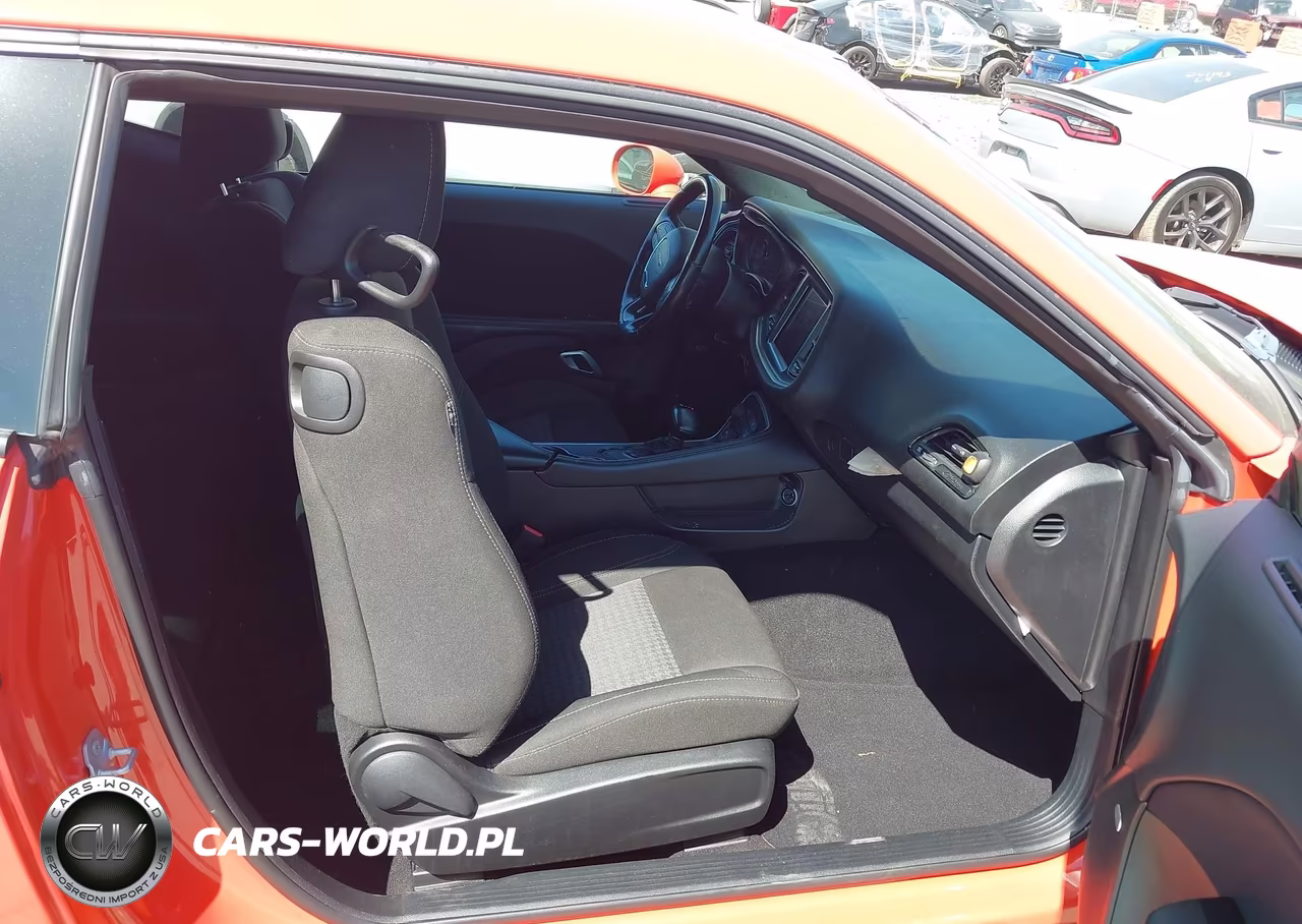 2021 Dodge Challenger Sxt VIN:2C3CDZAG8MH510345 - 5