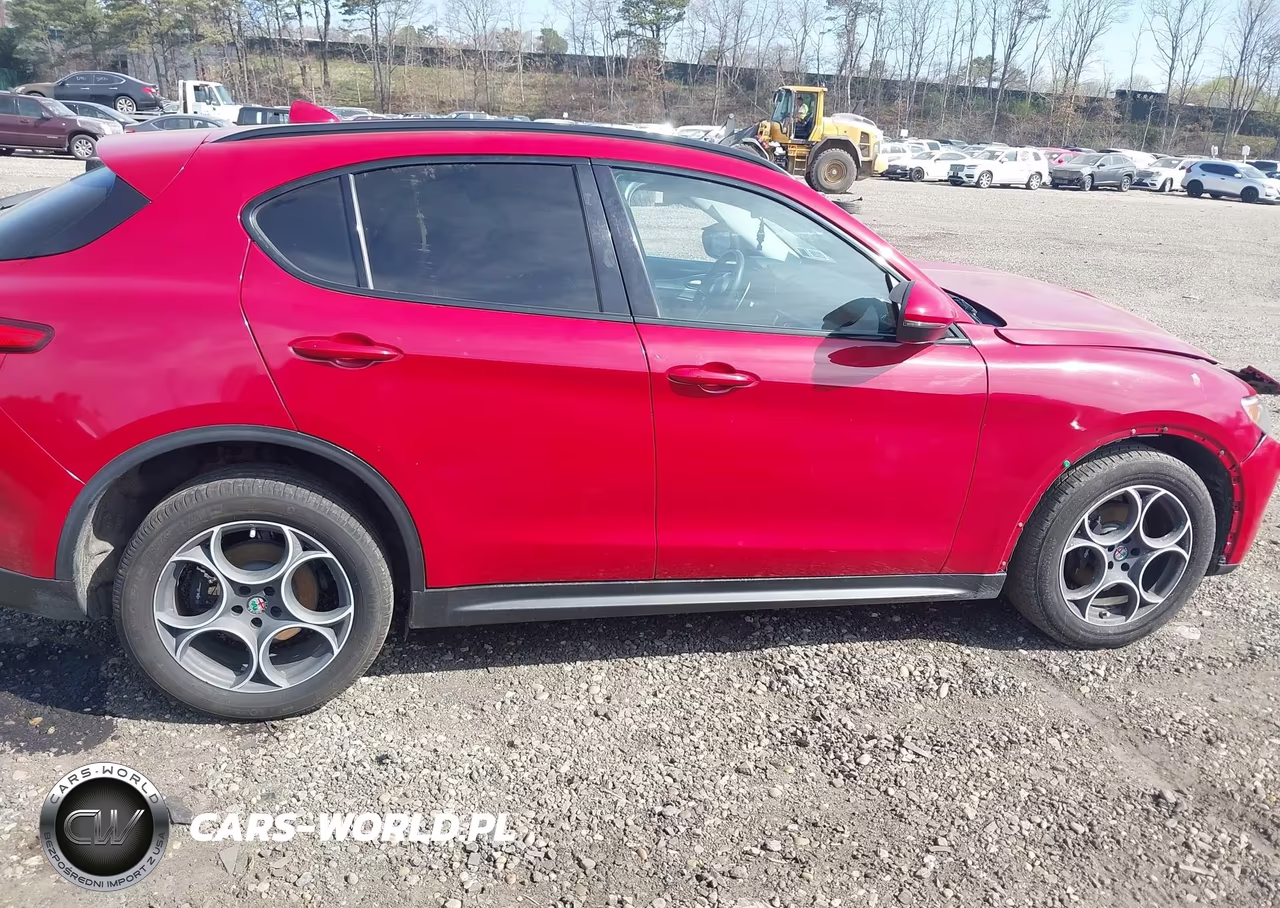 2018 Alfa Romeo Stelvio Sport Awd VIN:ZASFAKPN6J7B61828 - 13