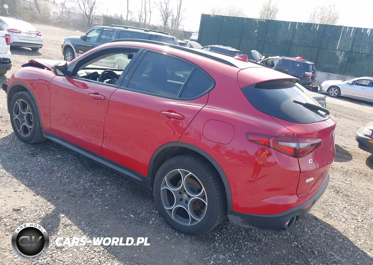 2018 Alfa Romeo Stelvio Sport Awd VIN:ZASFAKPN6J7B61828 - 3