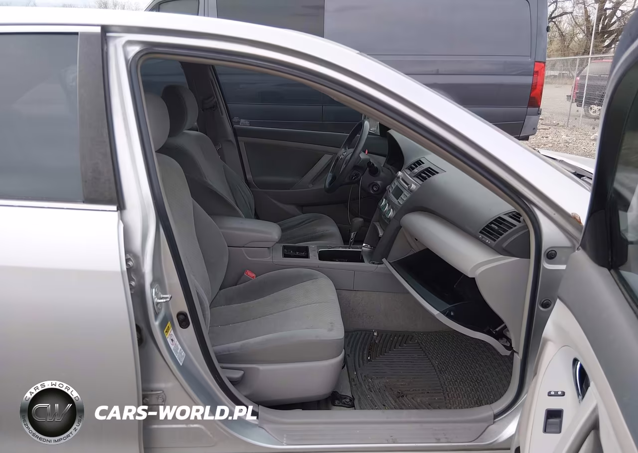 2009 Toyota Camry Le VIN:4T1BE46K99U330411 - 5