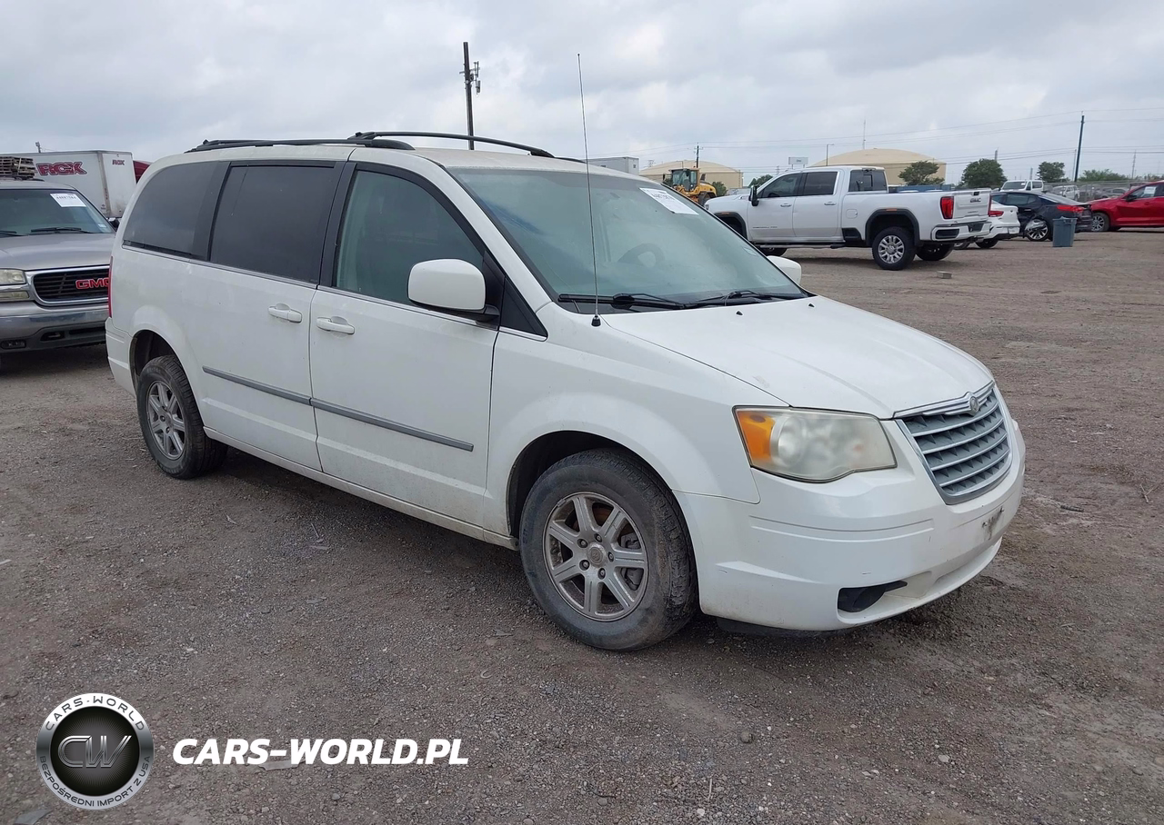 2010 Chrysler Town & Country Touring