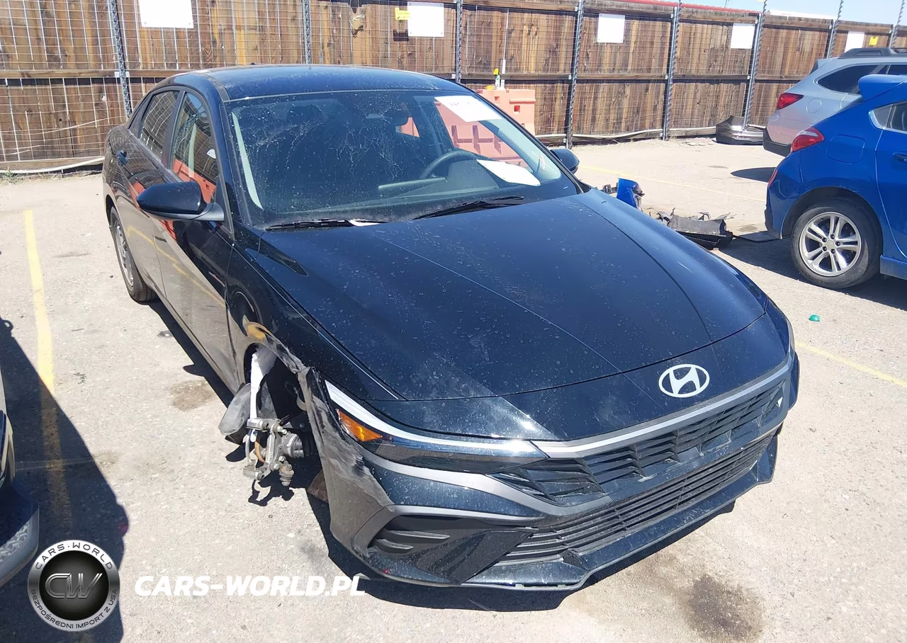 2025 Hyundai Elantra Se – zdjęcie 1 z 16