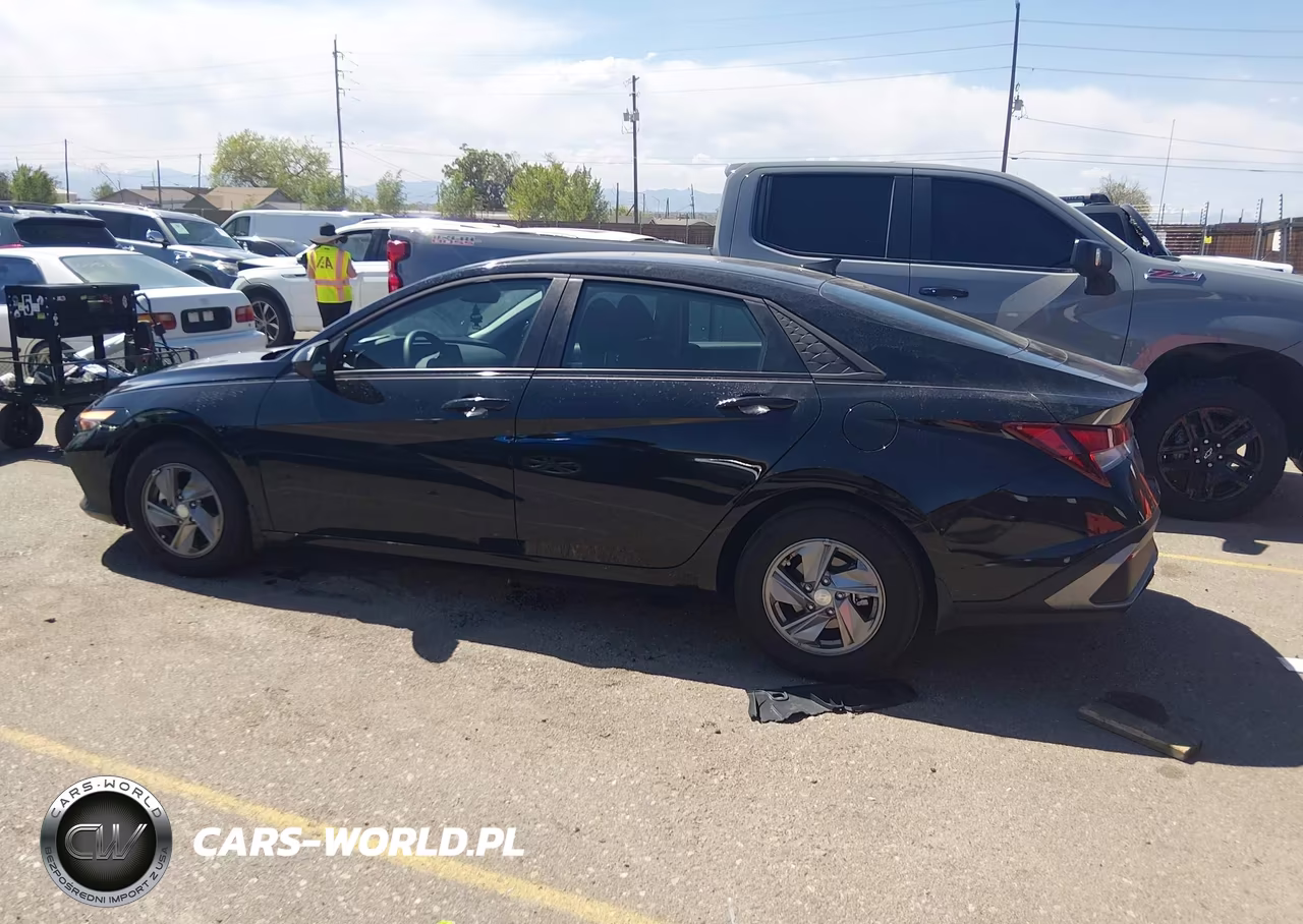 2025 Hyundai Elantra Se VIN:KMHLL4DG8SU041681 - 14
