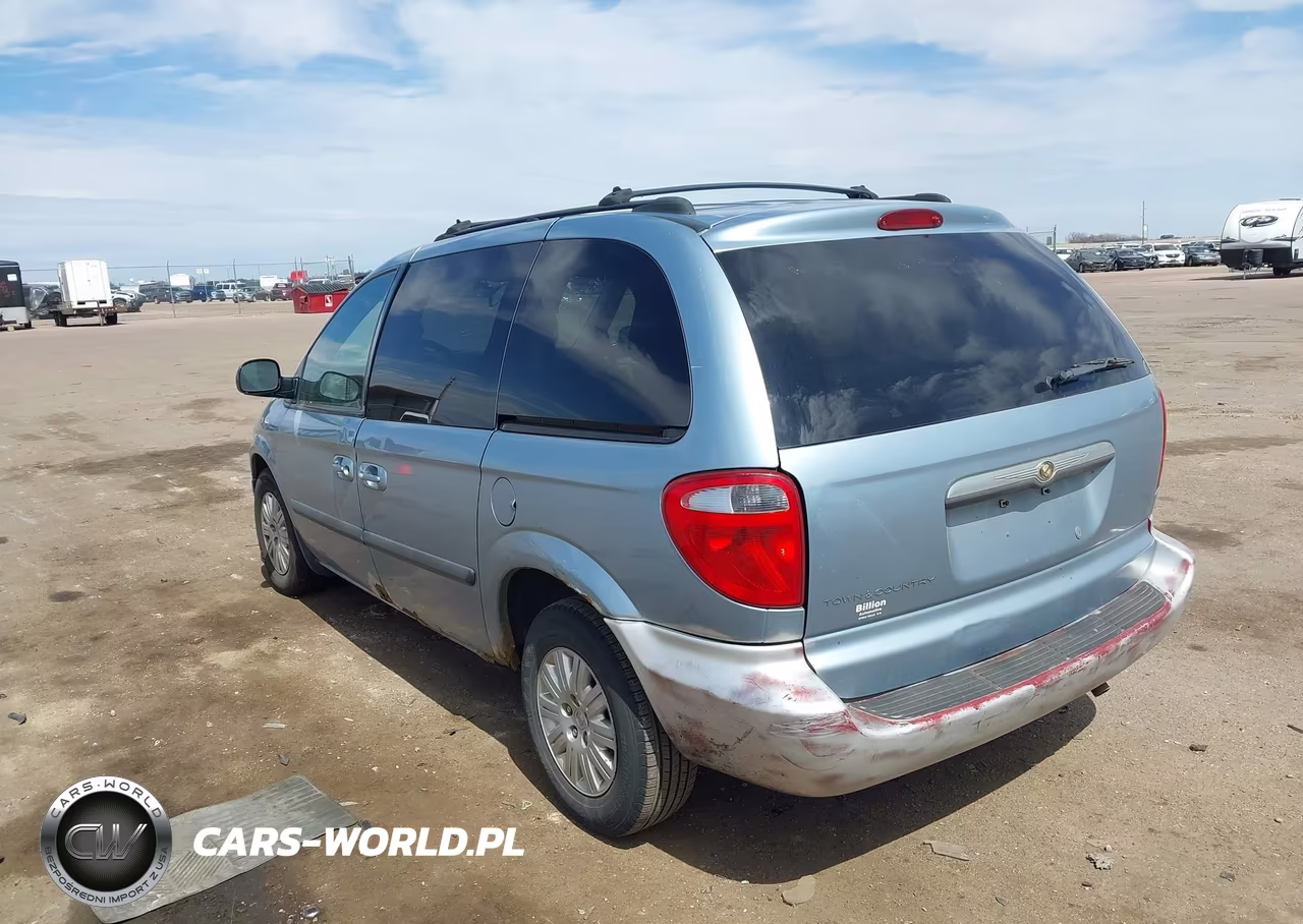 2005 Chrysler Town & Country VIN:1C4GP45R05B417624 - 3
