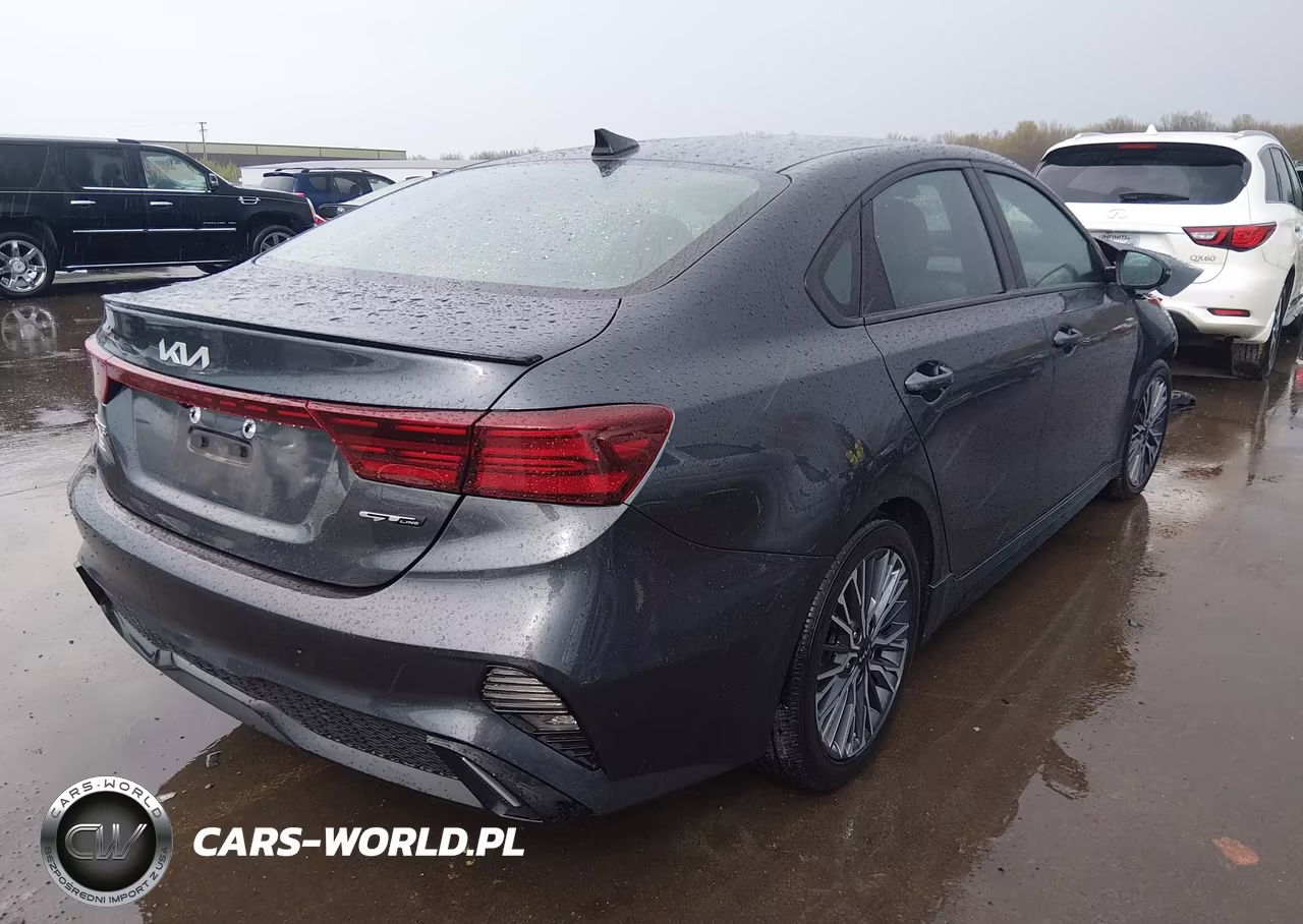 2023 Kia Forte Gt-Line VIN:3KPF54AD1PE642815 - 4