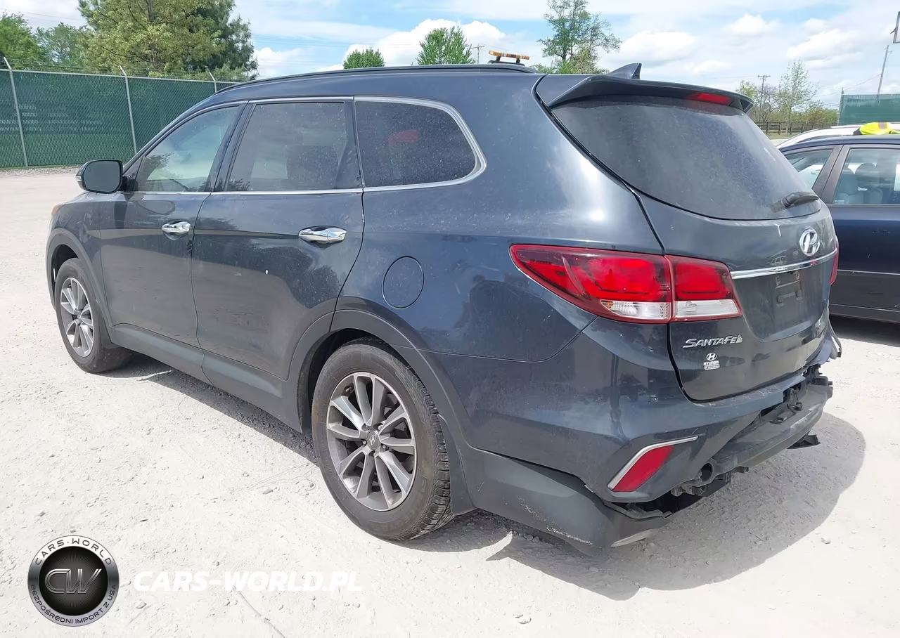 2018 Hyundai Santa Fe Se VIN:KM8SNDHF5JU262631 - 3