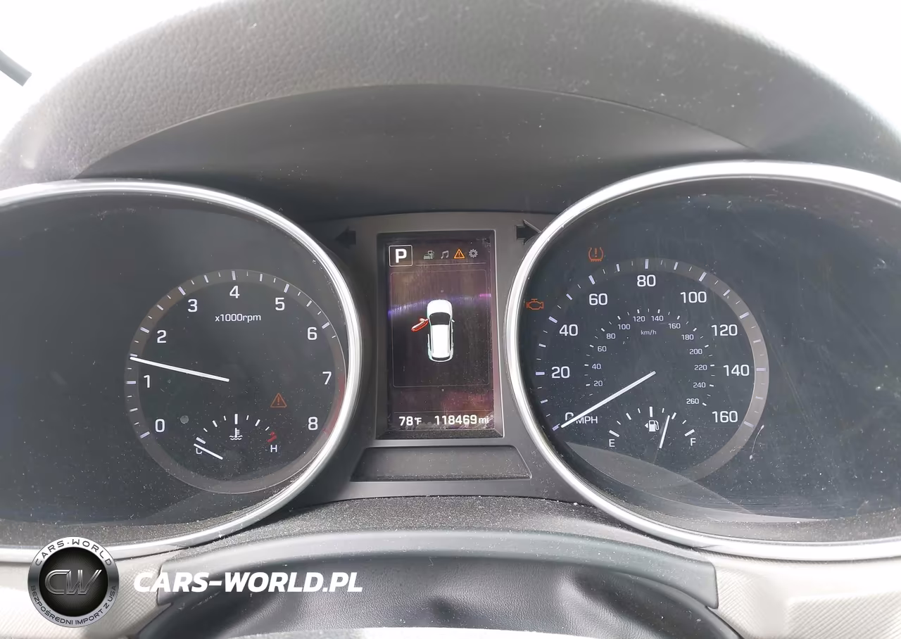2018 Hyundai Santa Fe Se VIN:KM8SNDHF5JU262631 - 7