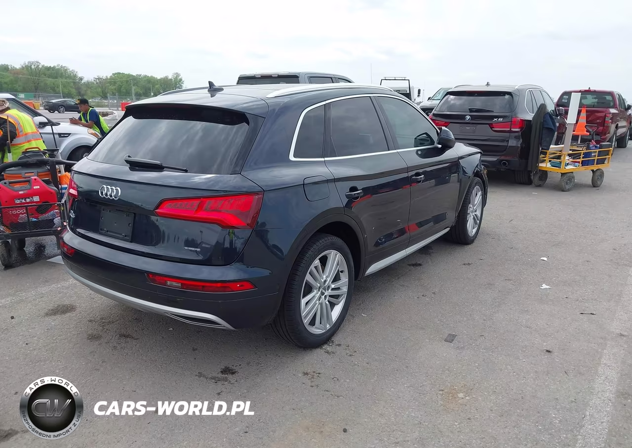 2019 Audi Q5 45 Premium VIN:WA1CNAFY8K2063415 - 4