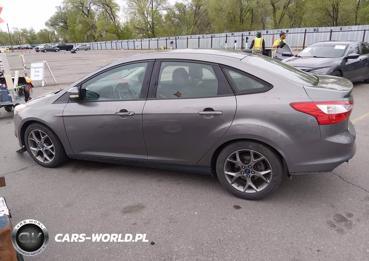 2014 Ford Focus Se VIN:1FADP3F24EL417169 - 15