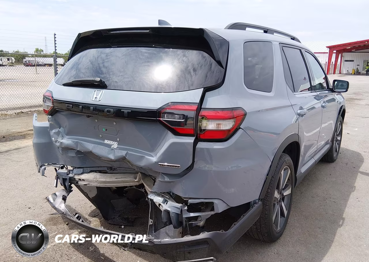 2024 Honda Pilot Touring VIN:5FNYG1H72RB018858 - 4