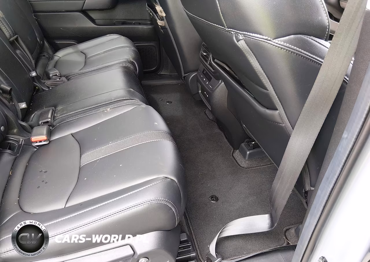 2024 Honda Pilot Touring VIN:5FNYG1H72RB018858 - 8