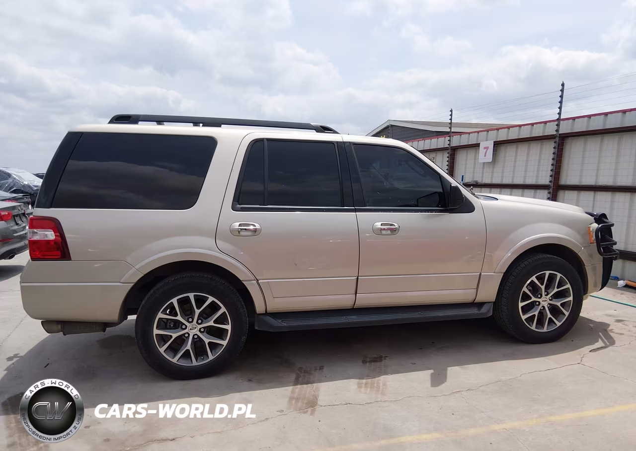 2017 Ford Expedition Xlt VIN:1FMJU1HT8HEA67985 - 13