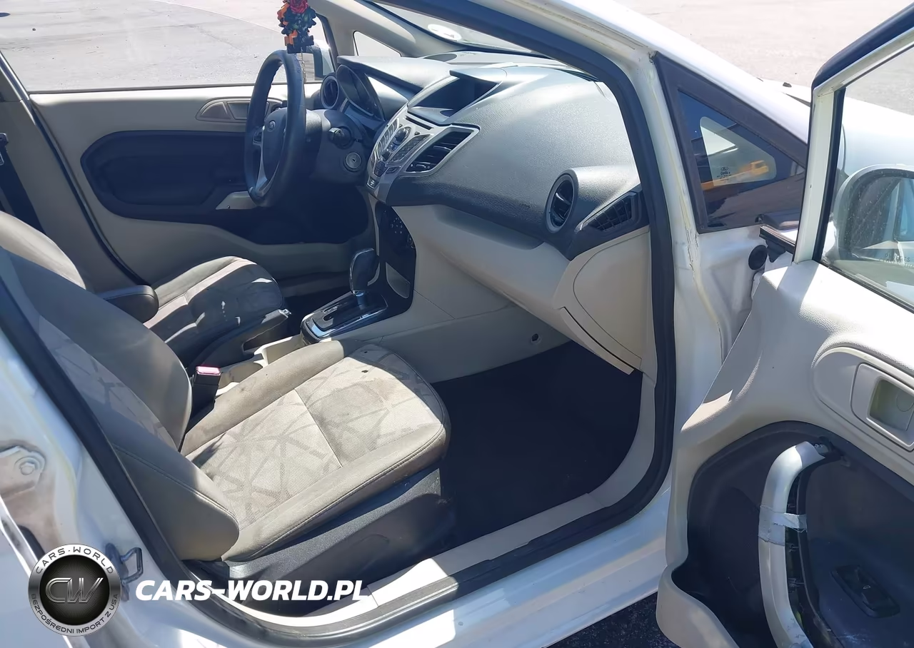 2012 Ford Fiesta Se VIN:3FADP4BJXCM172697 - 5