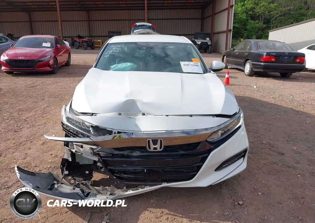 2018 Honda Accord Sport VIN:1HGCV1F34JA099716 - 13