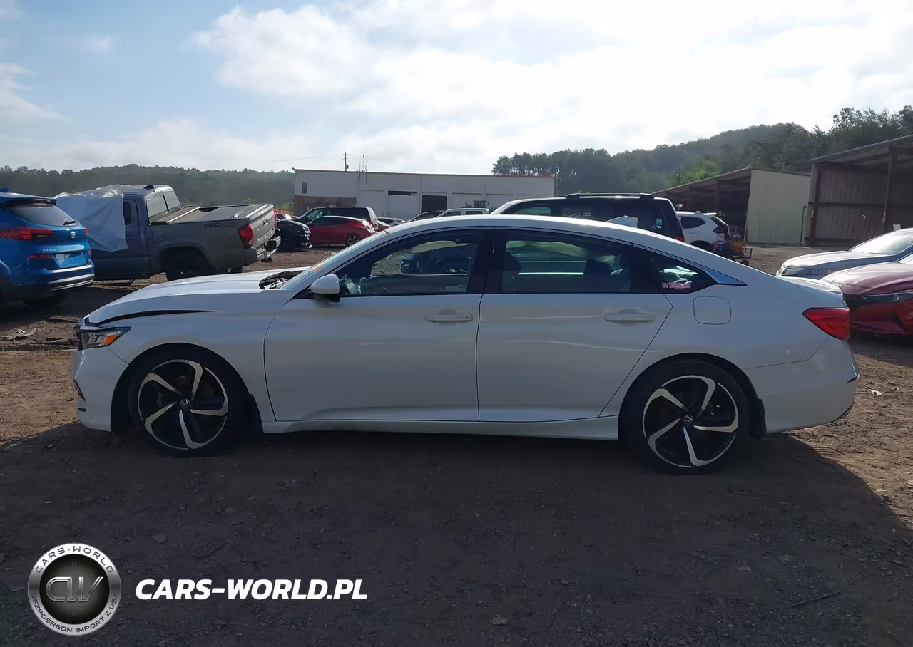 2018 Honda Accord Sport VIN:1HGCV1F34JA099716 - 15