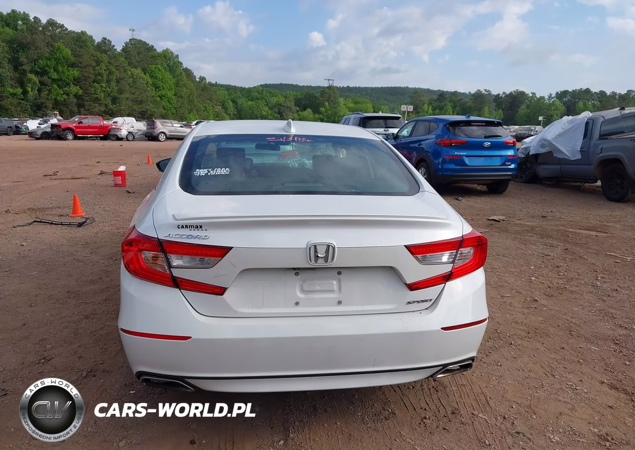 2018 Honda Accord Sport VIN:1HGCV1F34JA099716 - 17