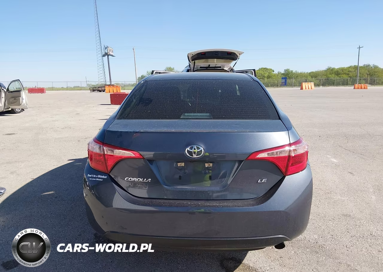 2019 Toyota Corolla Le VIN:5YFBURHE0KP942009 - 17
