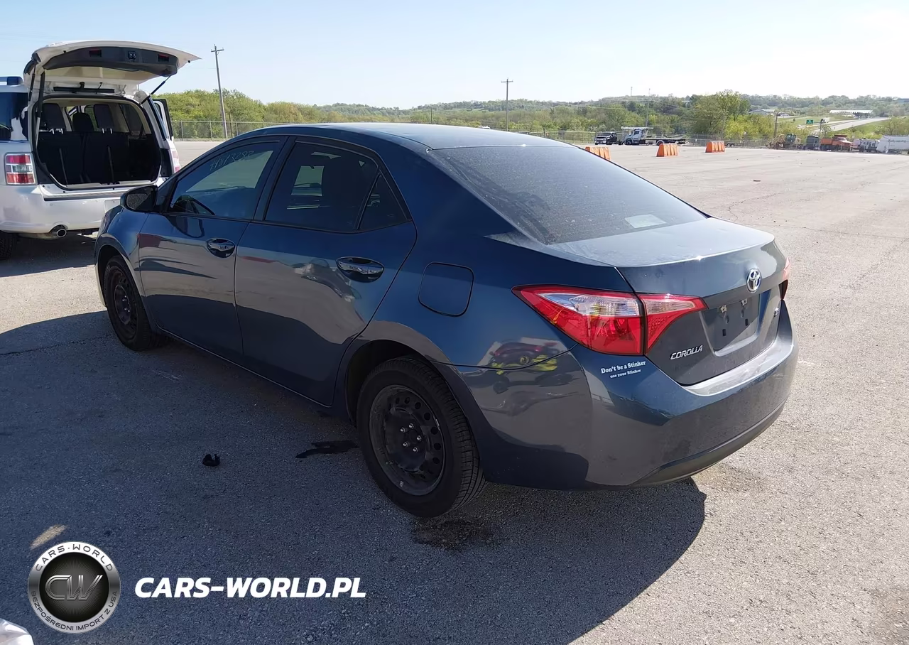 2019 Toyota Corolla Le VIN:5YFBURHE0KP942009 - 3