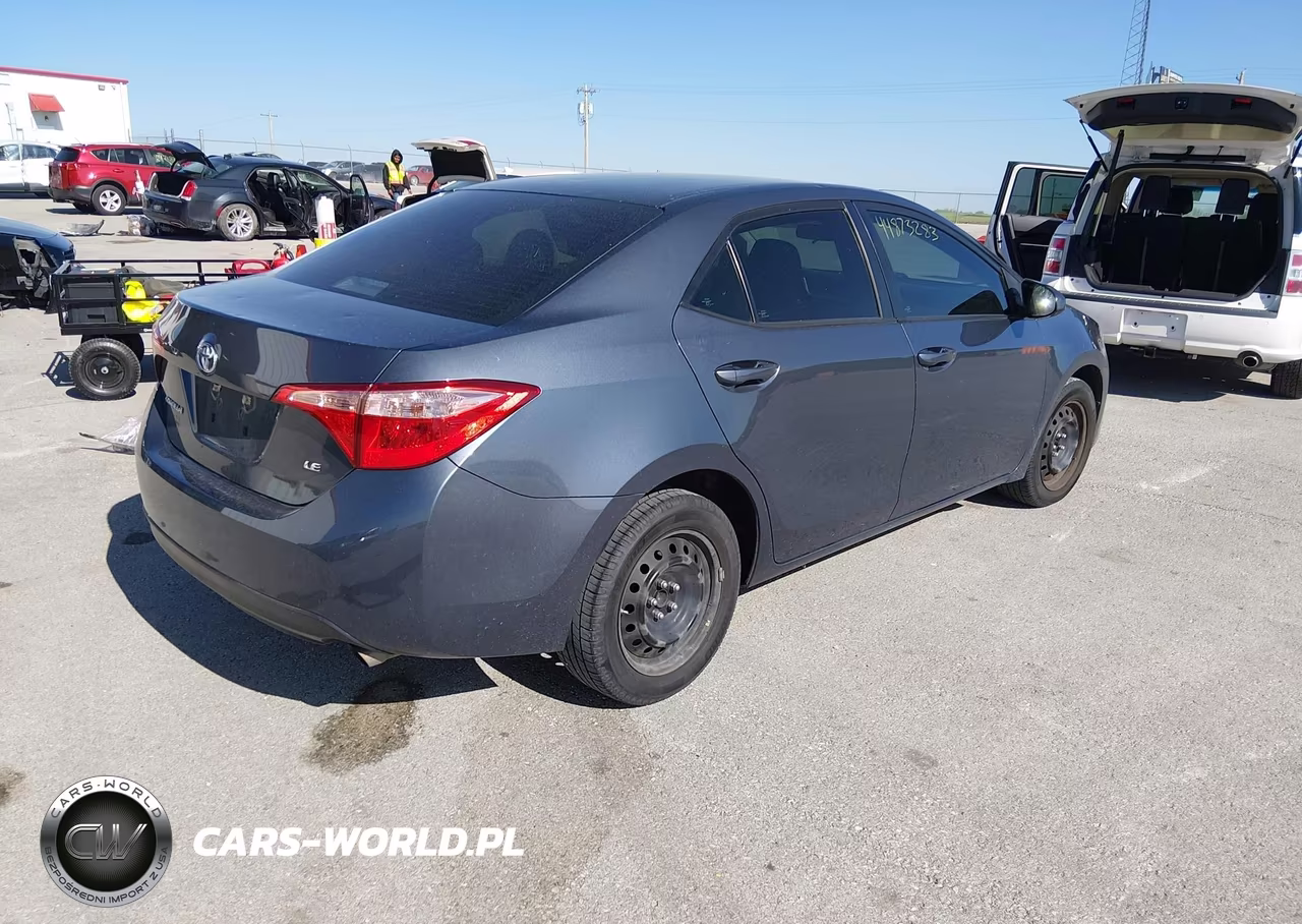 2019 Toyota Corolla Le VIN:5YFBURHE0KP942009 - 4