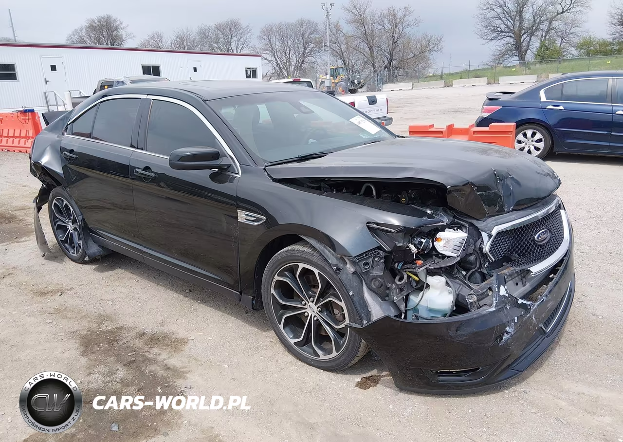 2015 Ford Taurus Sho – zdjęcie 1 z 16