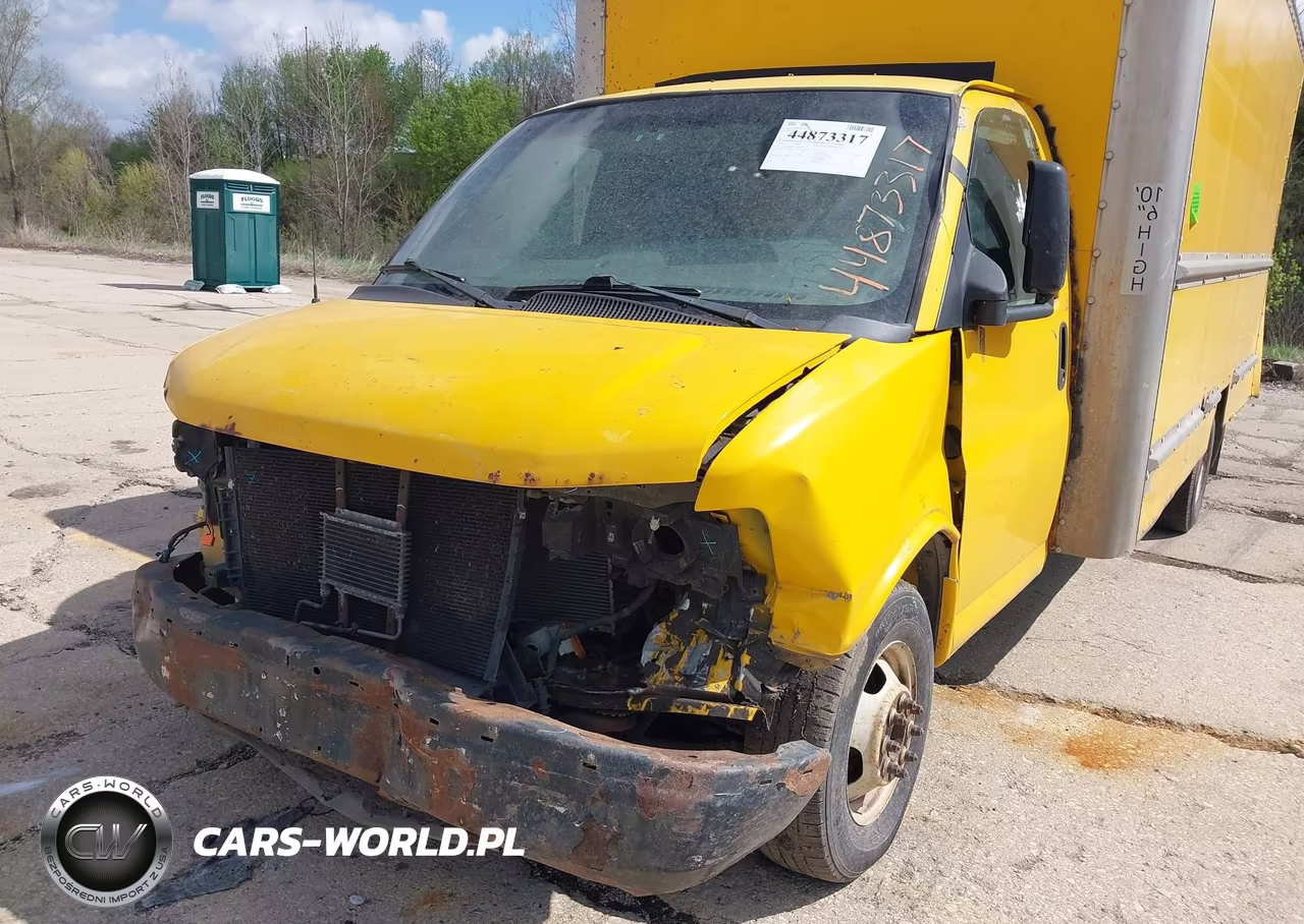 2010 GMC Savana Cutaway Work Van VIN:1GD6G4BG3A1900583 - 11